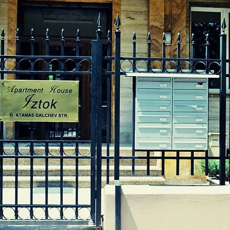 House Iztok Apartment